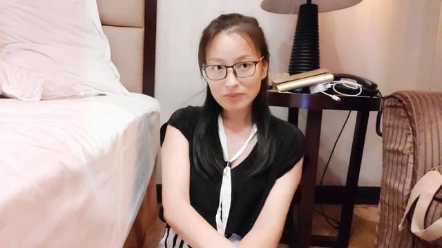 我想開個服裝店,怎么樣才能找到貨源直接從廠家拿貨的那種?