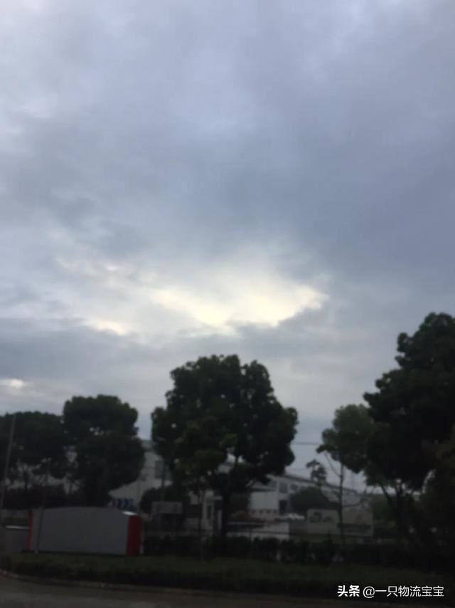 新手貨車司機(jī)怎么在網(wǎng)上空車配貨？找貨源？