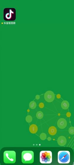 抖音融臉特效怎么玩？